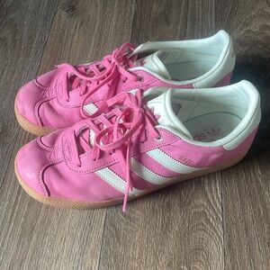 Women’s Adidas (Gazelle)